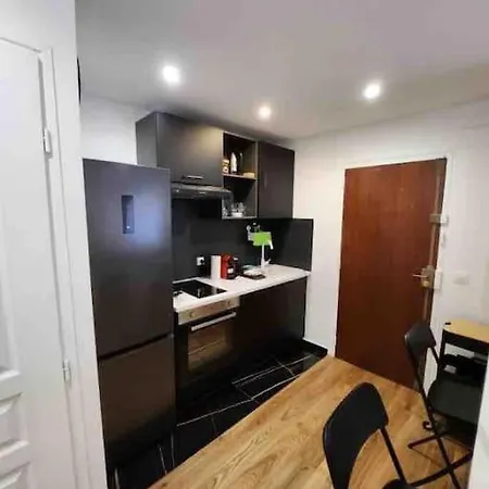 Apartment Superbe A 8 Minutes De La Nation. Paris